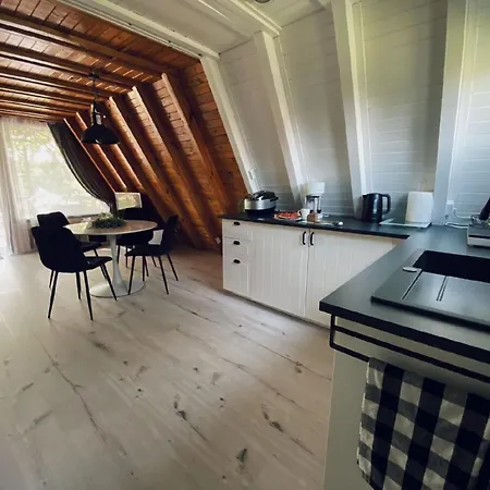 Charmantes In Isko Mit Garten, Grill Und Terrasse Hébergement de vacances Ińsko