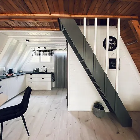 Hébergement de vacances Charmantes In Isko Mit Garten, Grill Und Terrasse Ińsko