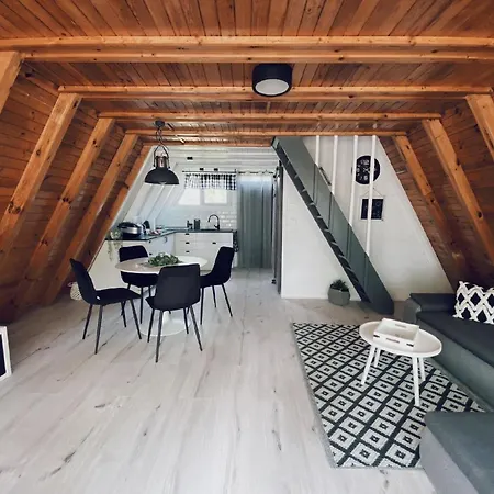 Charmantes In Isko Mit Garten, Grill Und Terrasse Hébergement de vacances Ińsko
